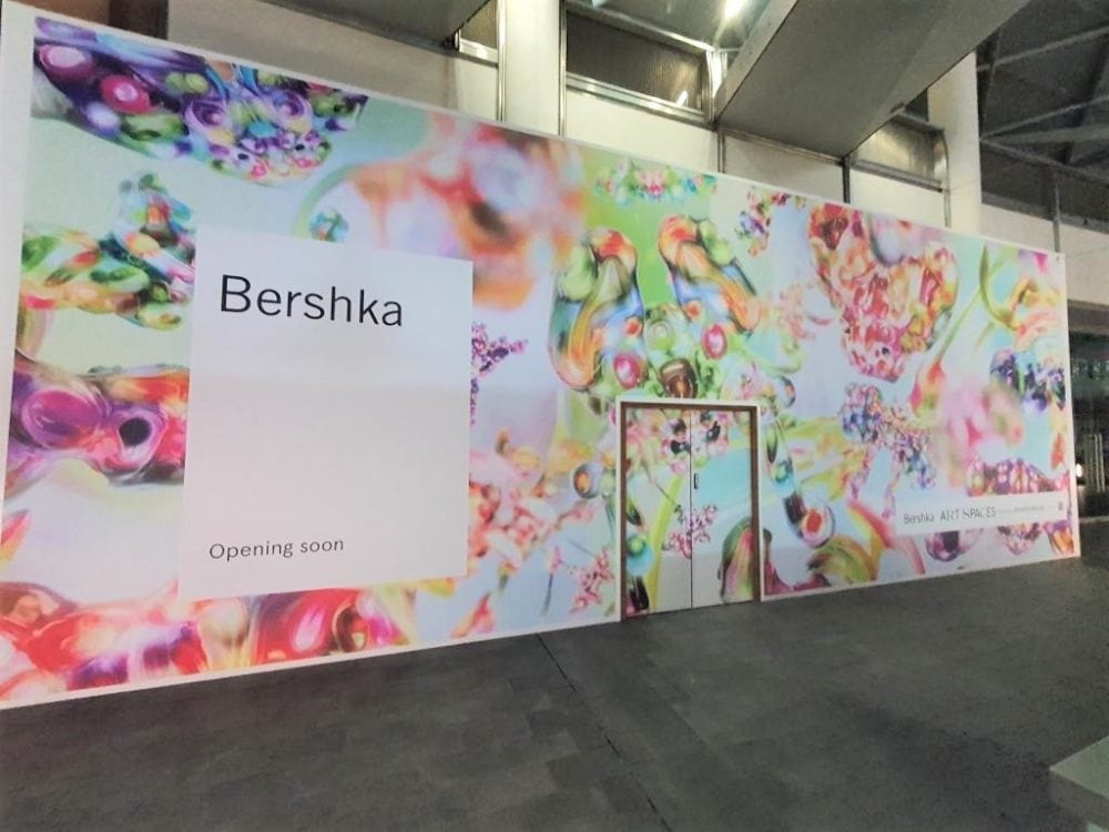 Bershka branded Fire Rated hoarding at Liverpool One